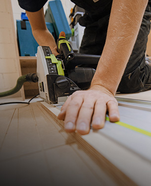 가구제작&nbsp;전문가를&nbsp;양성하기&nbsp;위한&nbsp;CAD&nbsp;설계&nbsp;디자인,&nbsp;
가구제작&nbsp;실무,&nbsp;가구제작&nbsp;기획&nbsp;실무까지&nbsp;교육하는&nbsp;과정