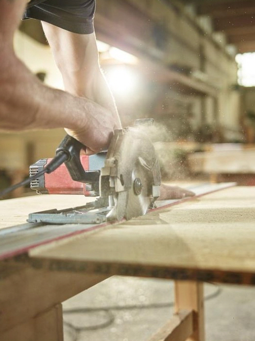 국가직무능력표준(NCS)에&nbsp;기반한&nbsp;과정평가형&nbsp;교육으로
도면&nbsp;해독부터&nbsp;목구조·내장·인테리어실무&nbsp;까지
실무&nbsp;중심&nbsp;훈련과&nbsp;평가를&nbsp;통해&nbsp;건축목공&nbsp;산업기사&nbsp;자격을&nbsp;취득하는&nbsp;과정